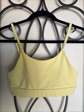 Allfenix | Women's Light Yellow Sports Bra | XS